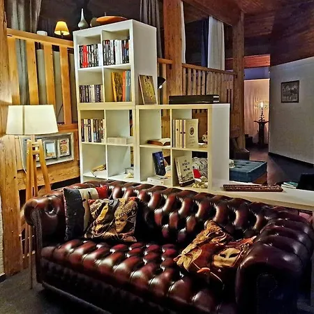 La Maison Thebaide Hébergement de vacances *